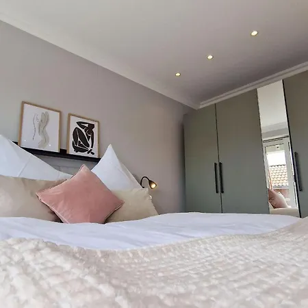 Apartamento Haus-pole-poppenspaeler-i-whg-13 *